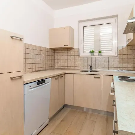 Stunning In With 4 Bedrooms, Wifi&outdoor Swimming Pool * Jadranovo