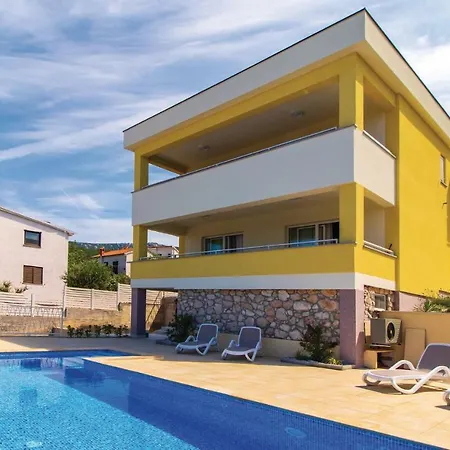 Stunning In With 4 Bedrooms, Wifi&outdoor Swimming Pool Appartement Jadranovo
